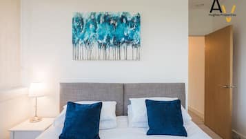 2 bedrooms, iron/ironing board, WiFi (free), bed sheets