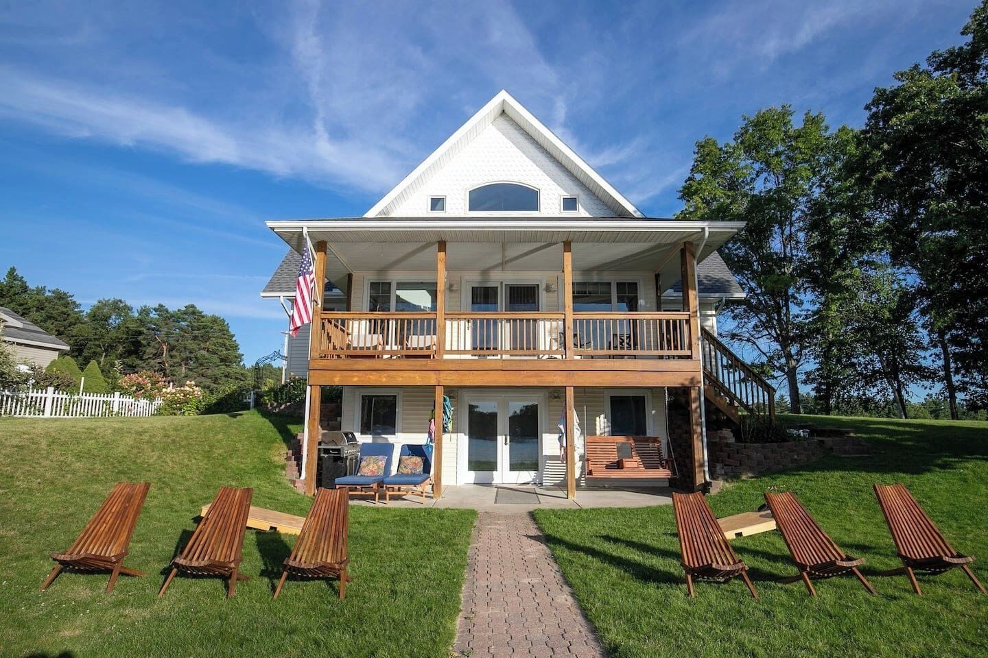 336) Beautiful home with View