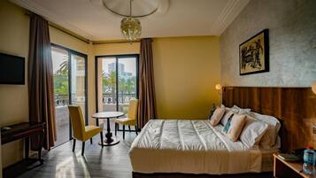 Comfort Suite, Balcony, City View | Desk, free WiFi