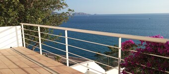 Viila Gyptis : Maison Avec vue Imprenable sur la mer à 2 pas de la Plage