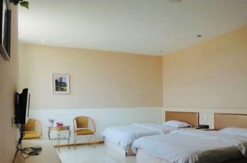 Chongzuo City Middle Business Hotel