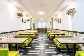 Restaurant - Lingshan Yincheng Business Hotel (Lingshan)