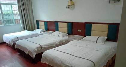 Rujia Business Hotel