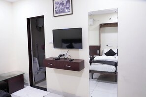 Chambre Deluxe double | Système d’insonorisation, accès au Wi-Fi (inclus)