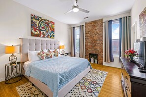 2 slaapkamers, een strijkplank/strijkijzer, wifi, beddengoed