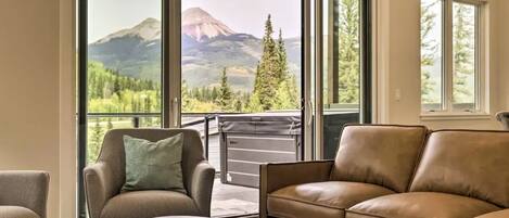 Smart-tv och eldstad