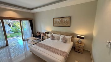 Premium Double Room, Pool View | Minibar, free WiFi, bed sheets