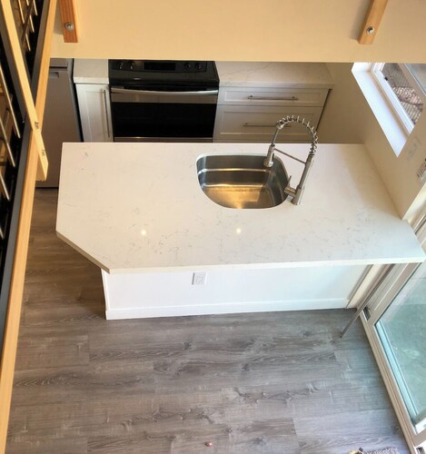 Spacious studio/loft with AC and WiFi in charming La Mesa