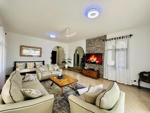 Living area - Jasmin Villa (Mtwapa)