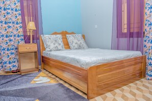 3 多间卧室、WiFi、床单