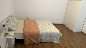 1 Schlafzimmer, WLAN, Bettwäsche
