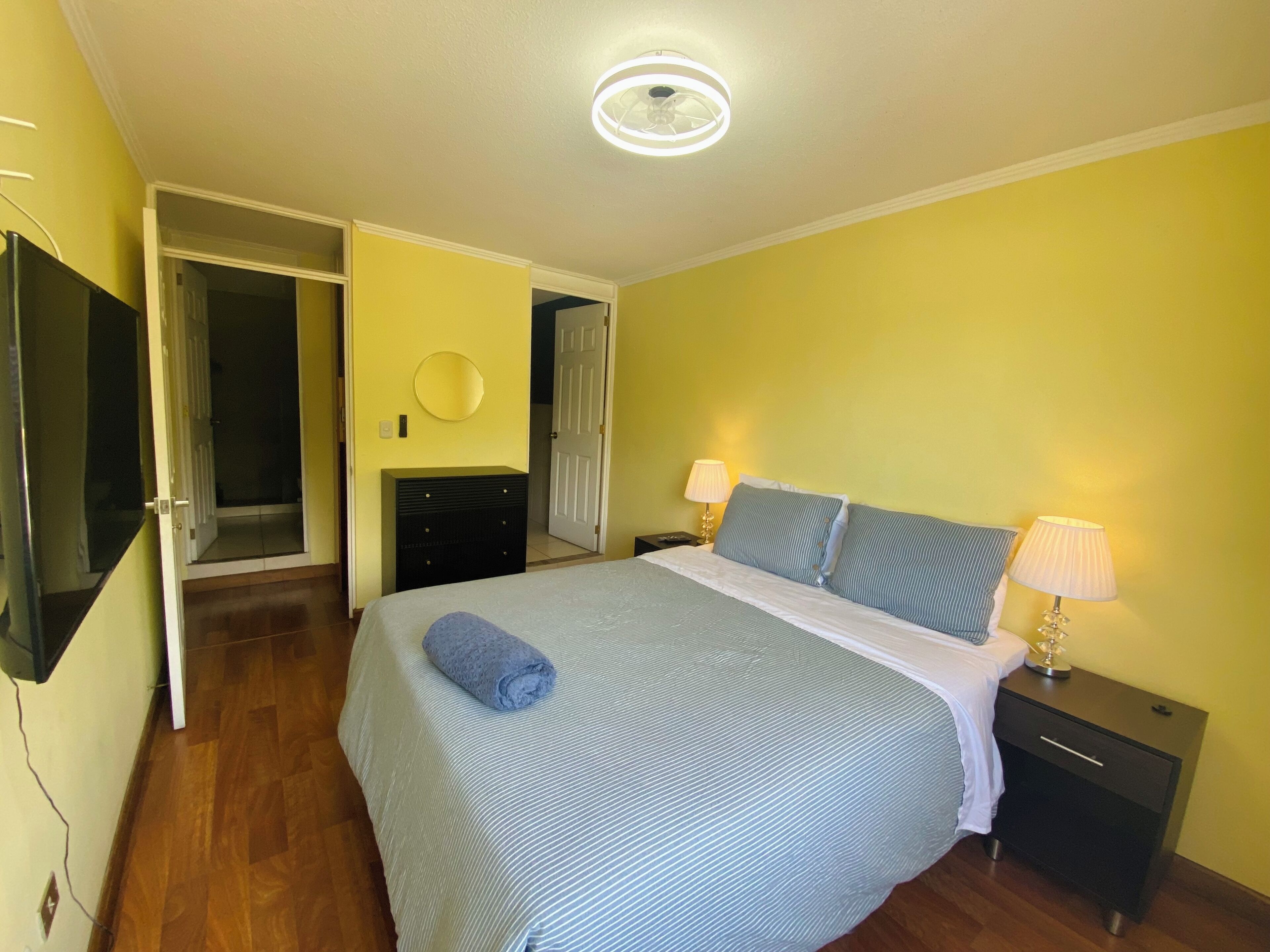 3 bedrooms, desk, iron/ironing board, free WiFi
