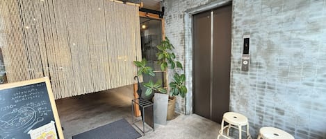 内部エントランス