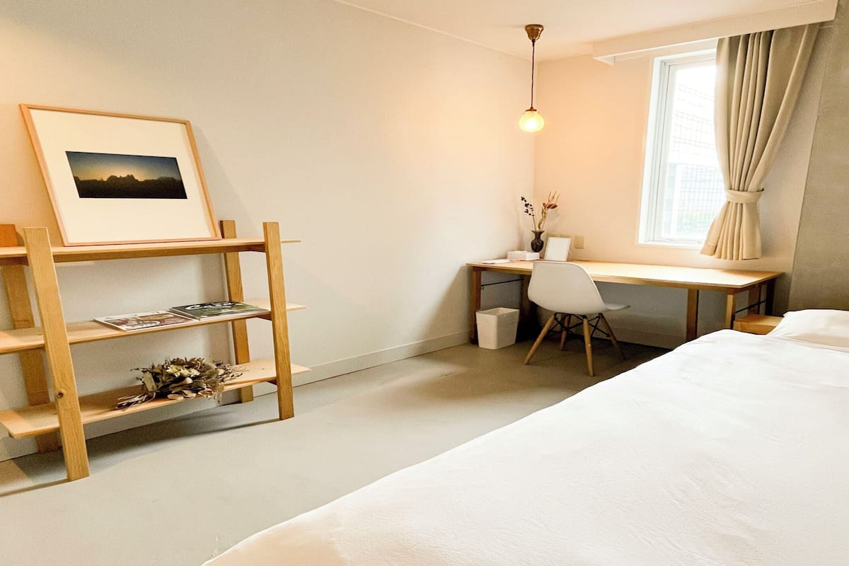 Basic Single Room | Free WiFi