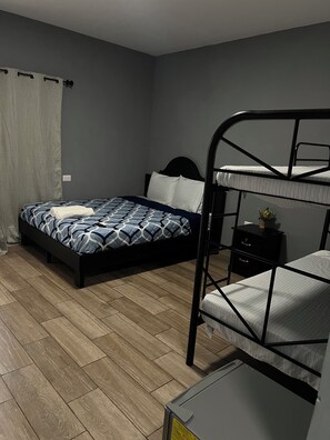 1 chambre, Wi-Fi gratuit, draps fournis