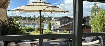 Crestline - Gorgeous River, Mtn, Old Mill views