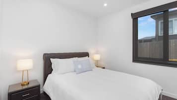 3 Schlafzimmer, BĂŒgeleisen/BĂŒgelbrett, kostenloses WLAN, BettwĂ€sche