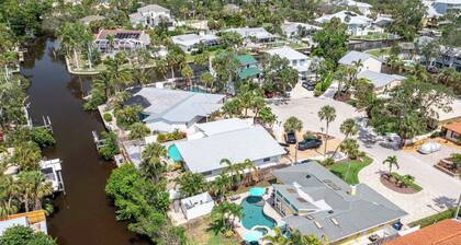 Luxe 3BR Siesta Key Home Pool