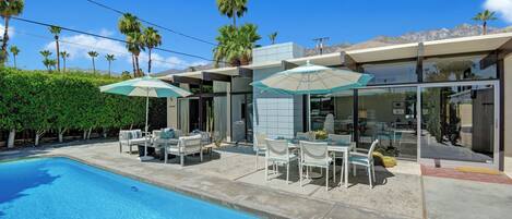 Piscine extérieure, piscine chauffée