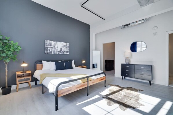 2 Schlafzimmer, Schreibtisch, Bügeleisen/Bügelbrett, WLAN