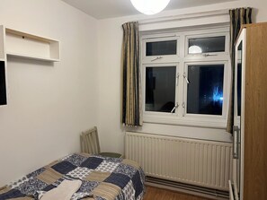 1 bedroom, WiFi, bed sheets