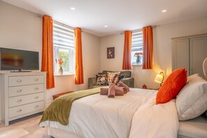 1 bedroom, iron/ironing board, Internet, bed sheets