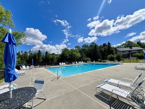 Beheizter Pool