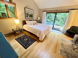 4 Schlafzimmer, Schreibtisch, Bügeleisen/Bügelbrett, kostenloses WLAN