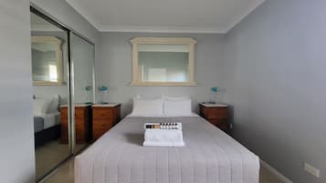 1 bedroom, iron/ironing board, free WiFi, bed sheets