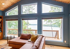 TV - Breathtaking Lake Views w/Mesmerizing Sunsets (Winchester)