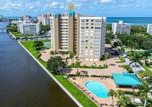 Exterior - Penthouse, Sunset Views & Walk to the beach @ Naples FL Gulf Breeze (Naples)
