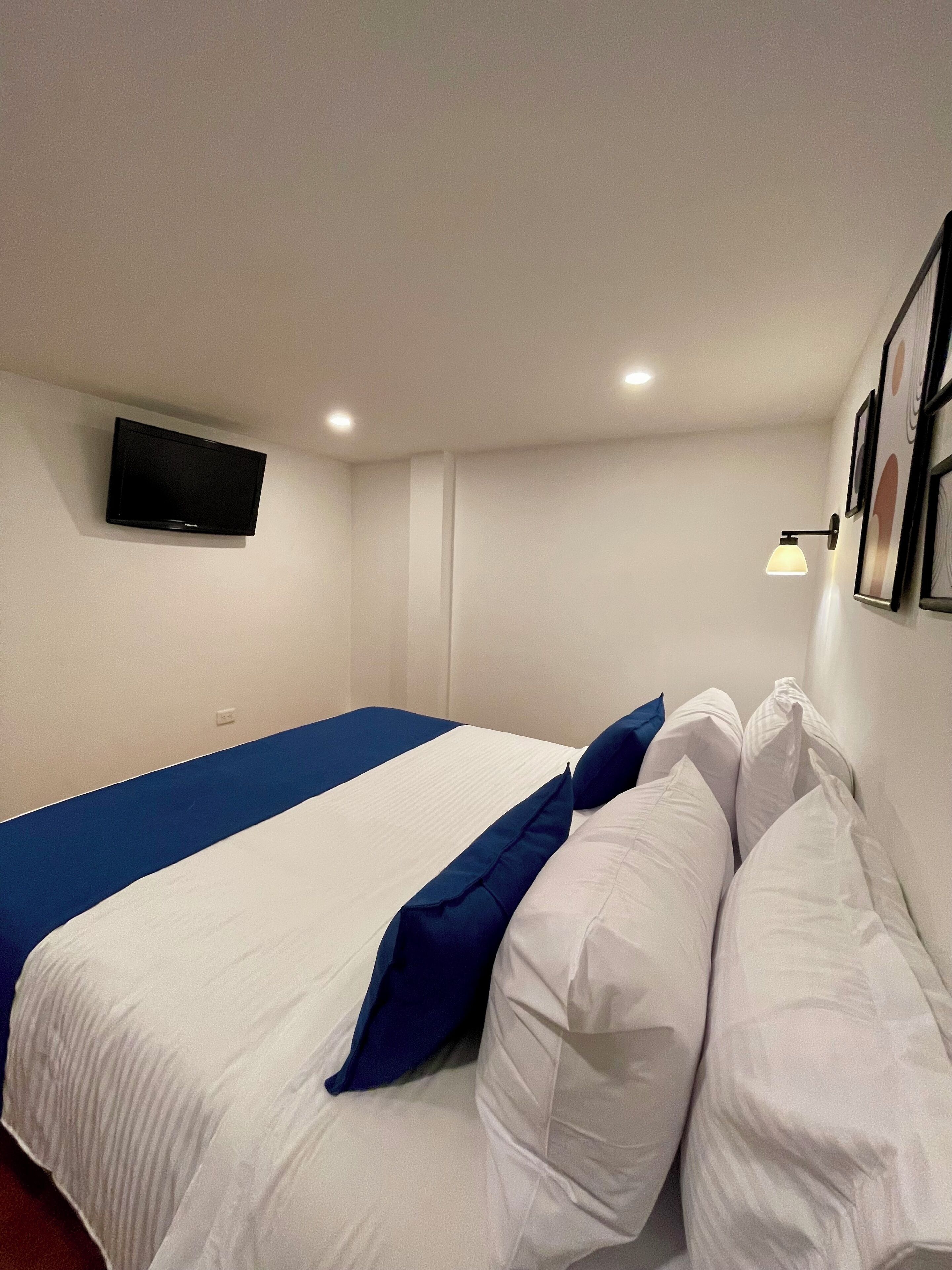 Photo - Hotel Embajada 44