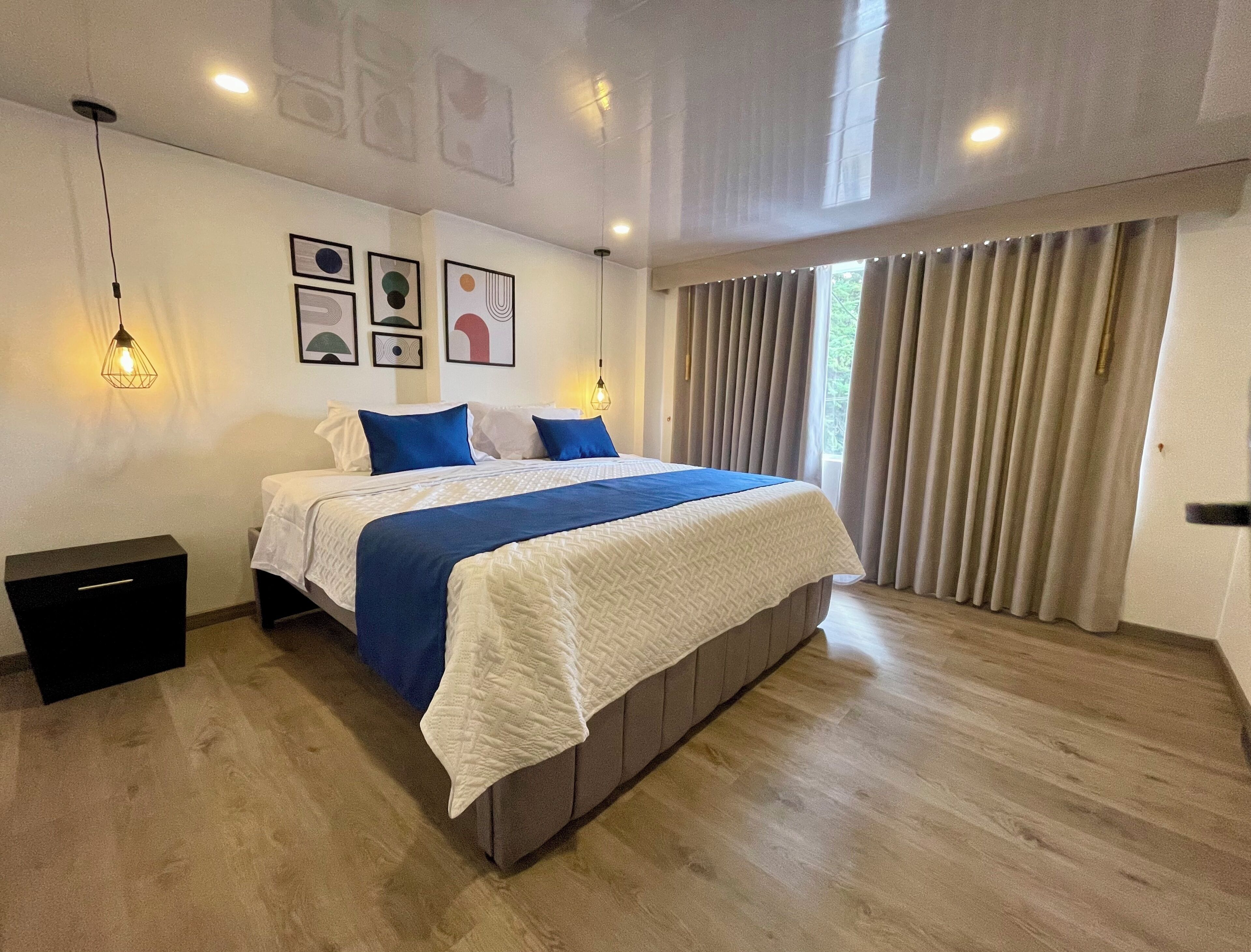 Photo - Hotel Embajada 44