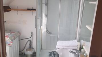 Douche, papier toilette