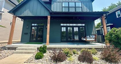 New Modern Construction Home Near Everything!