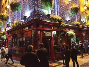 Point of interest - Modern 2 Bedroom Apartment- Dublin City (Dublin 1)