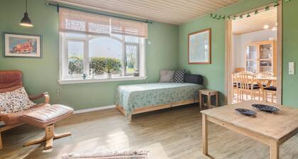 Cozy apartment in Outrup with WiFi