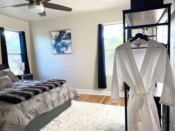 1 bedroom, WiFi, bed sheets