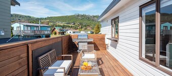 Kinloch Getaway - family friendly + close to lake