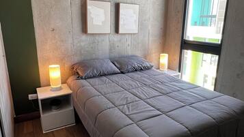 2 dormitorios, tabla de planchar con plancha, wifi y ropa de cama