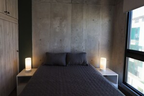 2 slaapkamers, een strijkplank/strijkijzer, wifi, beddengoed