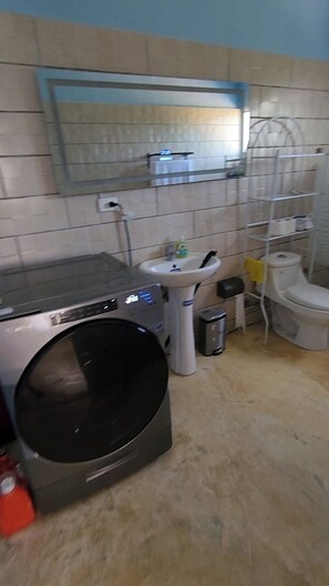 Dusche, Handtücher, Seife, Shampoo