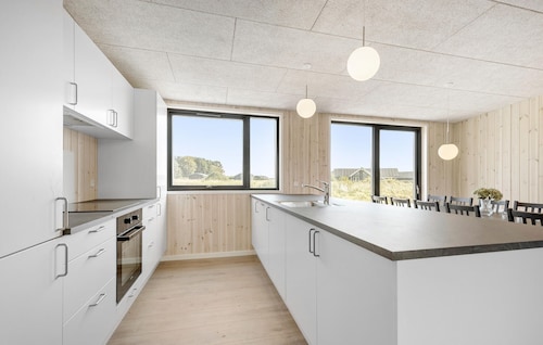 Cozy home in Grenaa with sauna