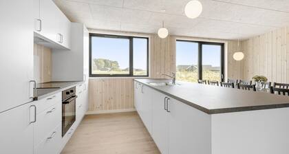 Cozy home in Grenaa with sauna