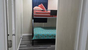 3 bedrooms, travel crib, WiFi, bed sheets
