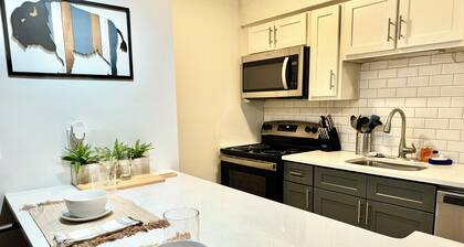 Cozy apartment in delightful Huntsville with Queen bed