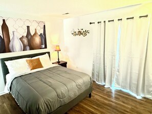 1 chambre, fer et planche à repasser, Wi-Fi, literie fournie