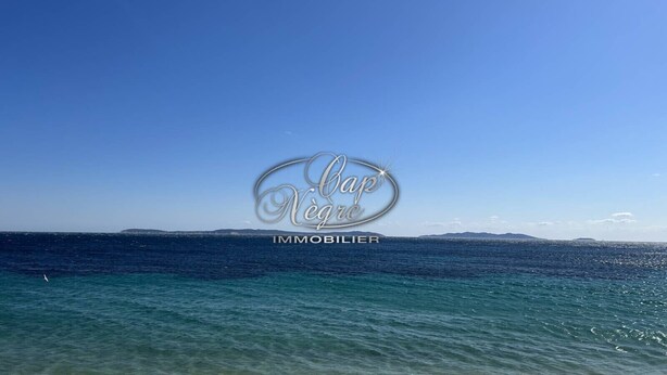 Unclassified image, 1 of 8, button - Modern studio with sea view and direct access to Cavalière Beach (Le Lavandou)