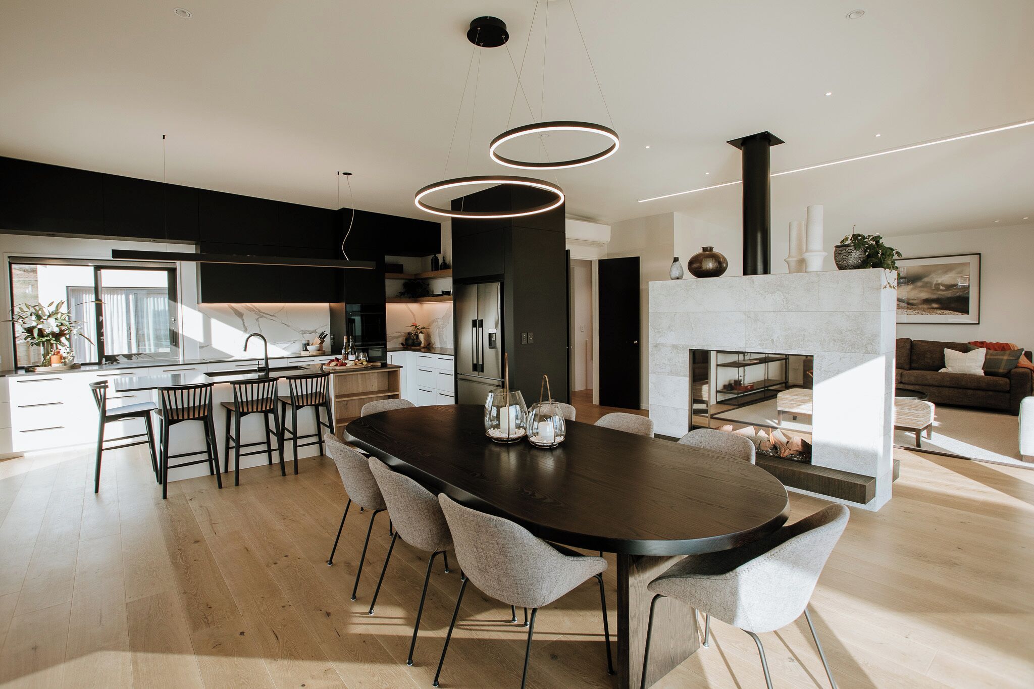 Luxury House, Mountain View | Private kitchen | Full-size fridge, microwave, oven, stovetop