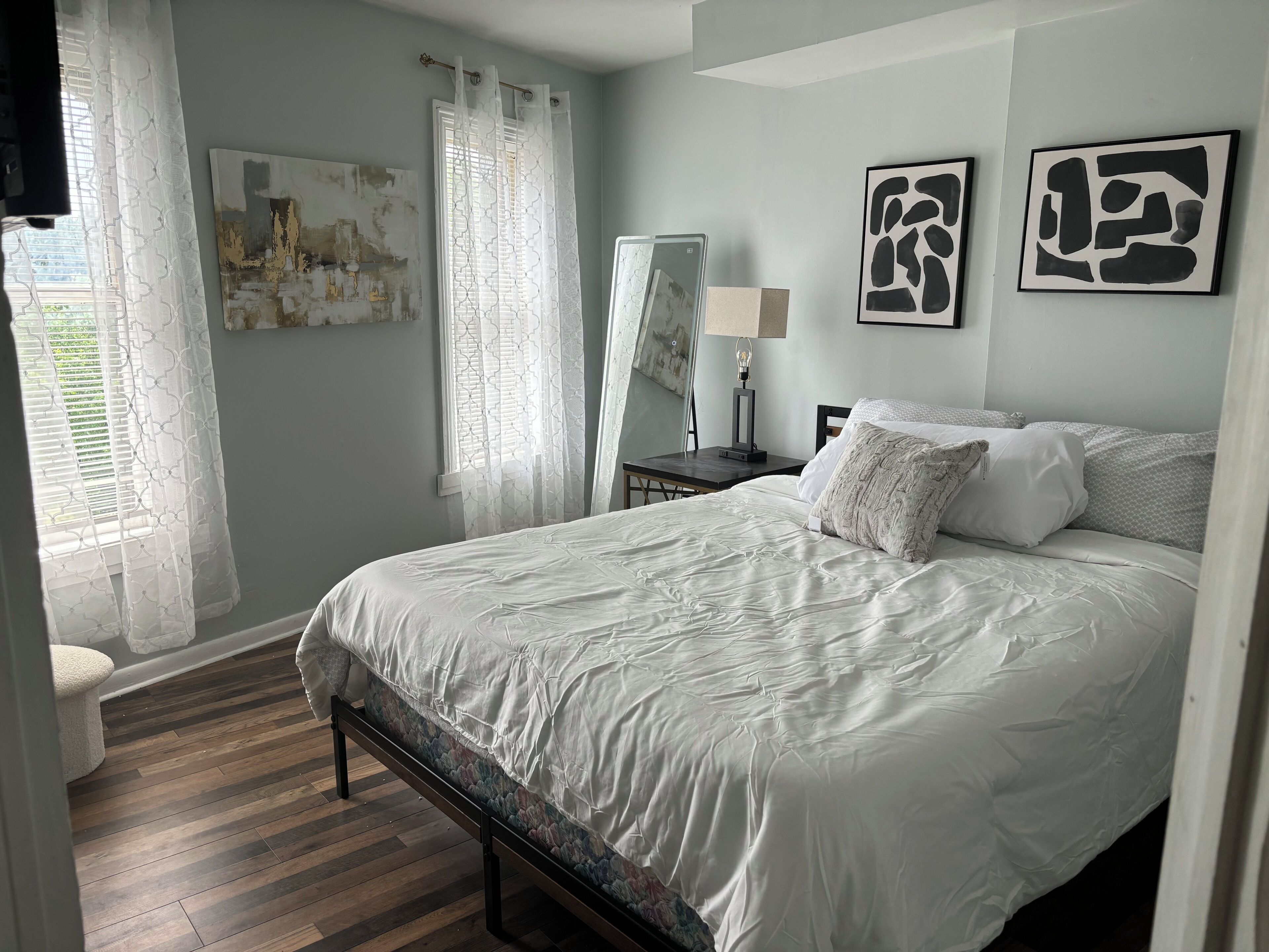 Cozy Modern 2-bedroom apartment in Rochester with AC, WiFi, PATIO